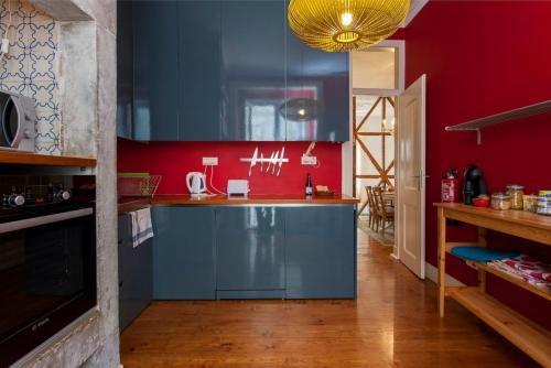 Bairro Alto 3 Bedroom Patio House!! Great WI-FI!
