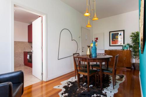 Chiado Glamorous flat! FREE PARK! Great WI-FI!
