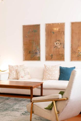 Chiado Glamorous flat! FREE PARK! Great WI-FI!