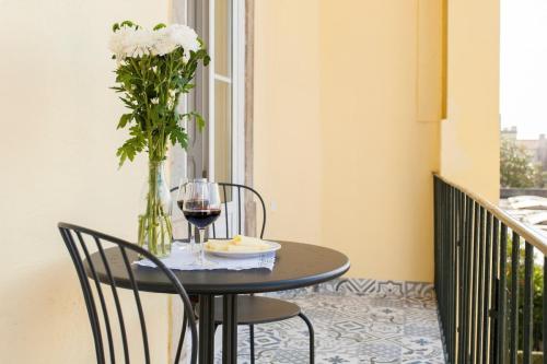Bairro Alto 3Bdr TOP viewpoint flat! Great WI-FI!