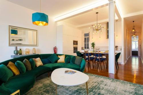 Bairro Alto 3Bdr TOP viewpoint flat! Great WI-FI!