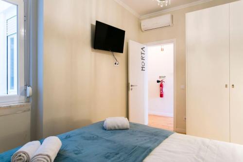Awsome bedroom Horta (shared ap)