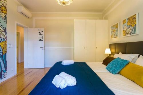 Awsome bedroom Klimt (shared ap)