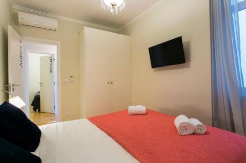 Awsome bedroom Aubrey(shared ap)