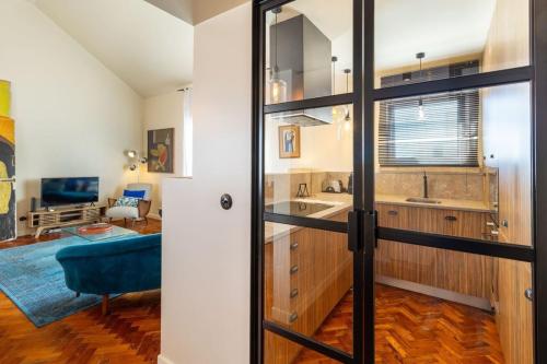 Amazing design duplex in the city center!