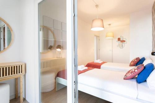 Modern 2bdr flat in the city’s heart!