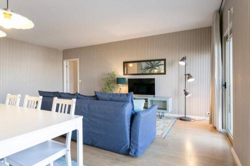 Modern 2bdr flat in the city’s heart!