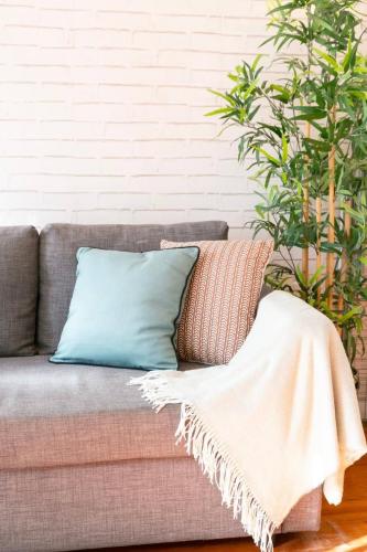 Cozy flat w/bright balcony trendiest neighborhood!