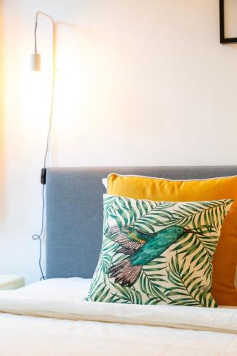 Cozy and bright 1bdr flat in typical neighborhood!