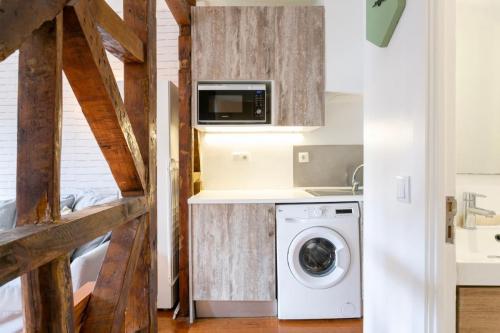 Cozy 1bdr flat in the trendiest neighborhood!